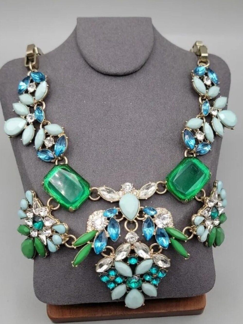 Vintage Talbots Chunky Green Blue Flower Bib Necklace Faceted Resin Rhinestone